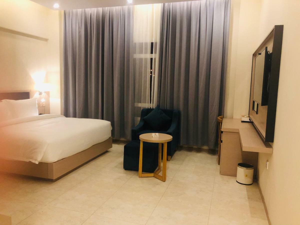 Season Inn Hotel Barka Extérieur photo