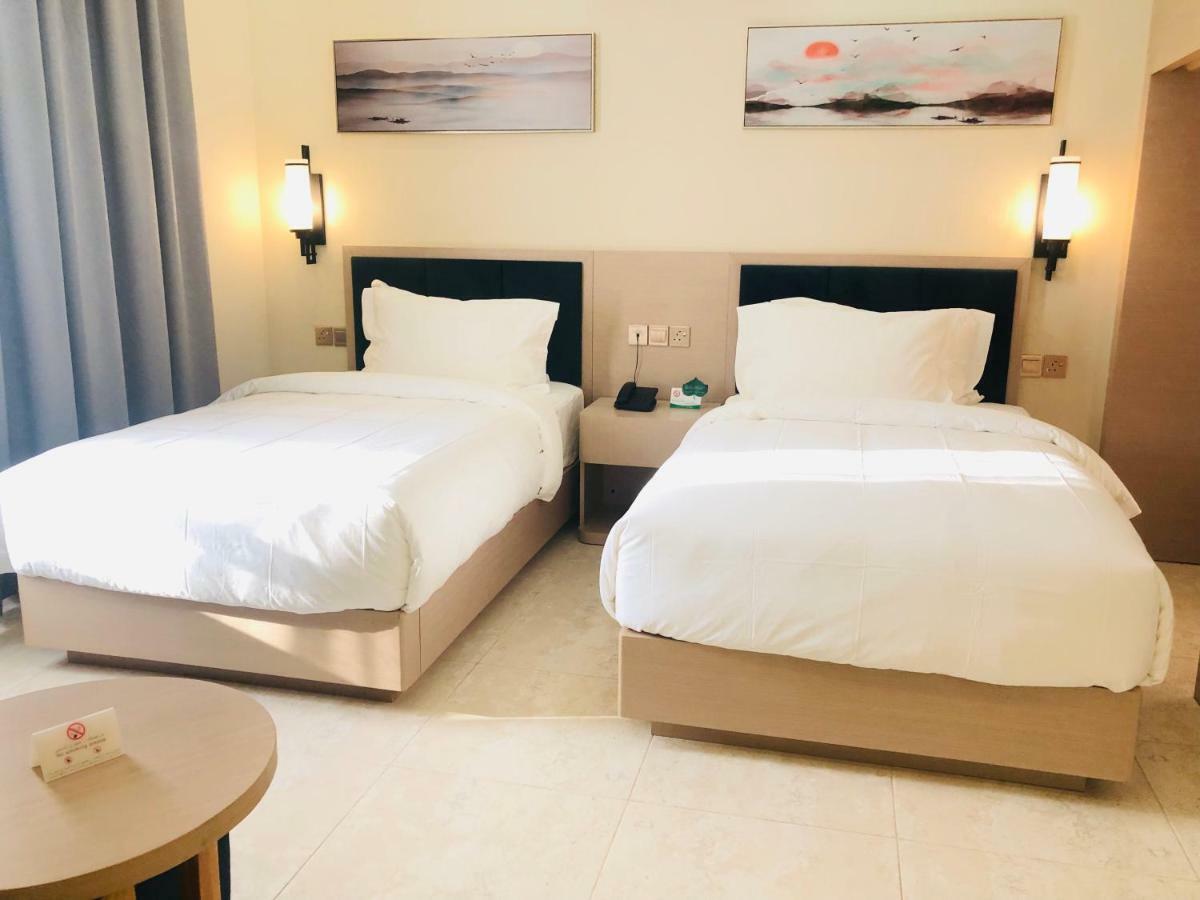 Season Inn Hotel Barka Extérieur photo