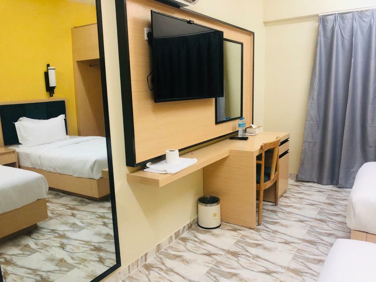 Season Inn Hotel Barka Extérieur photo